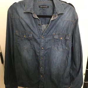 Comfy Denim Button-up Long Sleeve Shirt
